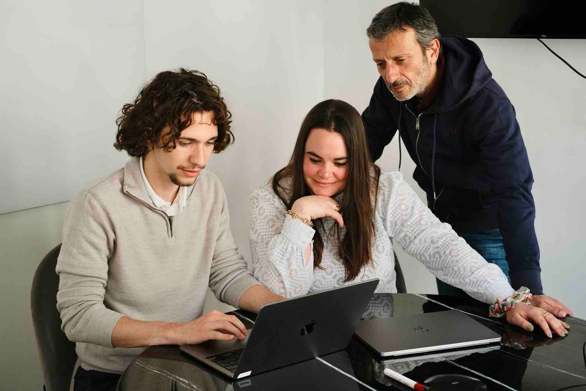 C00F8E4A-BACB-42BF-A185-3638EAE9DEAE_1_201_a